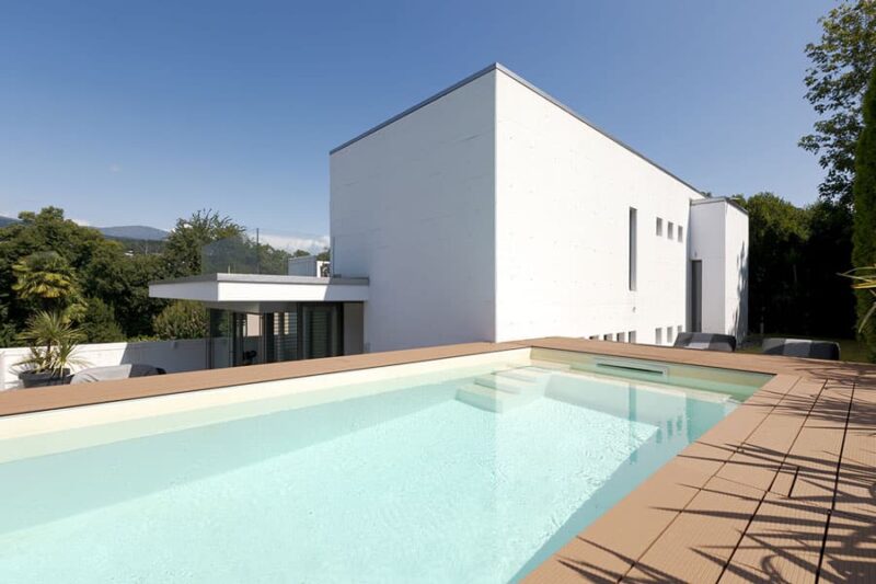Piscina contenedor de 6 metros en una villa de la Costa Brava